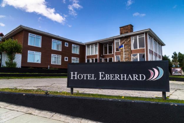 Hotel Capitan Eberhard Puerto Natales Exterior photo