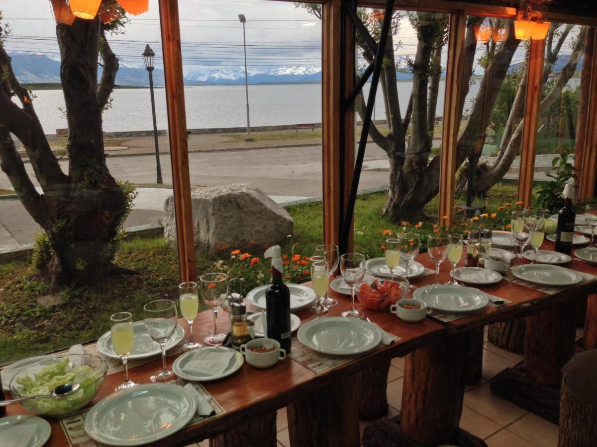 Hotel Capitan Eberhard Puerto Natales Exterior photo